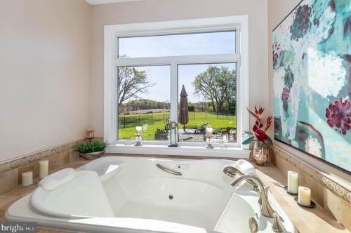 253 Bonnybrook Rd, Carlisle PA 17013-4214 exterior