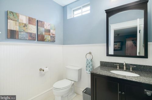 415 Washington Ave, Tavistock NJ 08033-3340 exterior