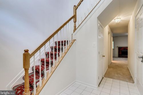 13143 Copper Brook Way, Herndon, VA 20171-3064