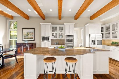 4008 Dry Creek Dr, Austin TX  78731-4825 exterior