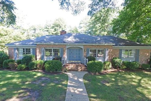 313 The Ln, Irvington, VA 22480-2205
