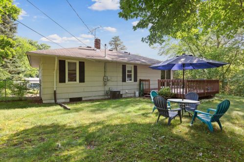 700 Eldridge Ave, Saint Paul MN  55113-6412 exterior