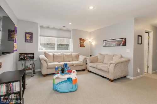 759 Butternut Ave, Saint Paul MN  55102-4104 exterior