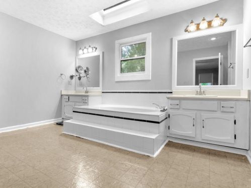 3890 Sundowner Ct, Conyers GA  30094-3870 exterior