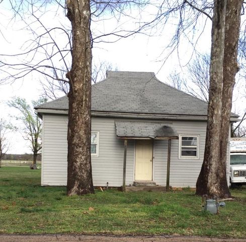307 Ohio St, Iola, KS 66749-3615