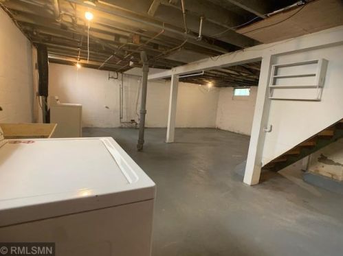 1101 Hudson Rd, Saint Paul MN  55106-6107 exterior