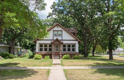 606 Riverside Dr, Saint Cloud, MN 56304-0135