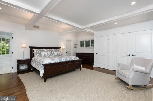 37 Ridgeview Rd, Princeton NJ  08540-7666 exterior