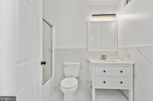 61 Andover Way, Trenton NJ  08610-1201 exterior