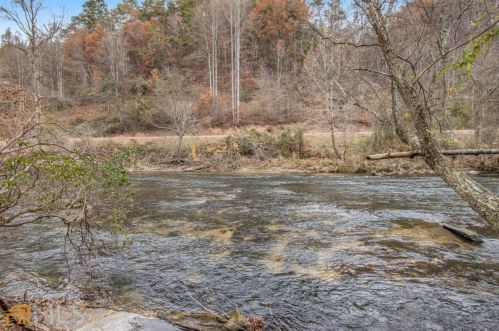 647 Riverside Dr, Ellijay, GA 30540-8161