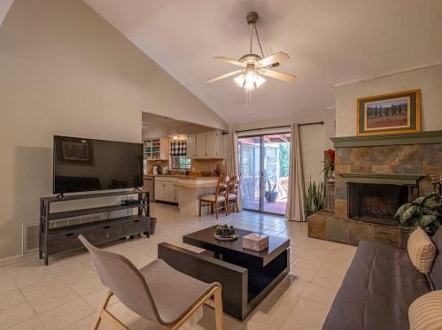408 Heritage Trl, Granbury TX  76048-5845 exterior