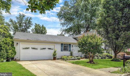 304 Lester Ct, Leesburg, VA 20176-2447