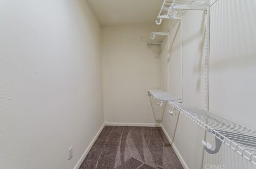 5566 Dewey Ave, Riverside CA  92504-1622 exterior
