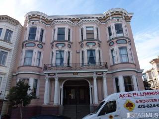 550 Guerrero St, San Francisco CA  94110-1018 exterior