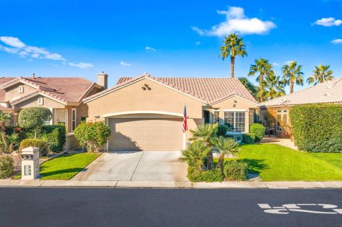 44091 Royal Troon Dr, Indio, CA 92201-2799