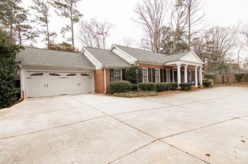 6688 Brandon Mill Rd, Atlanta, GA 30328-2050