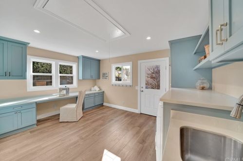 8588 Trinity River Cir, Santa Ana CA 92708-5535 exterior