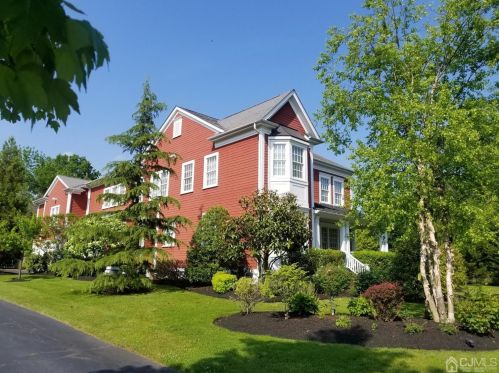 32 Liedtke Dr, East Windsor, NJ 08512-2746