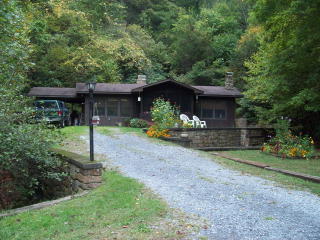 436 Cabin Fever Dr, Thomas Bridge, VA 24354-6358