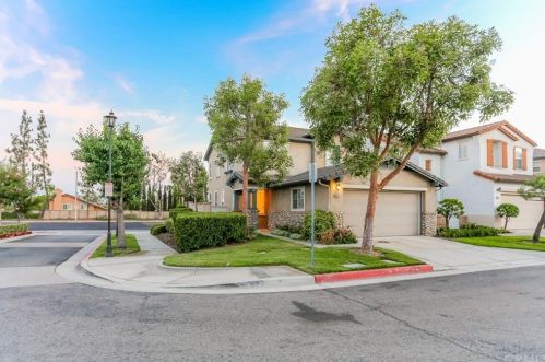 6827 Cosmos St, Chino, CA 91710-8202