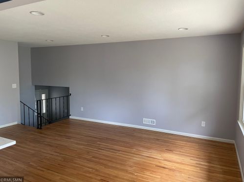 10641 Wren St, Minneapolis MN  55433-4026 exterior
