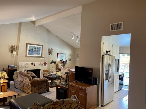 1170 El Conquistador, Palm Springs, CA 92262-3250