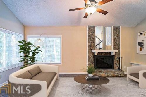 3070 Shaw Rd, Marietta, GA 30066-4058