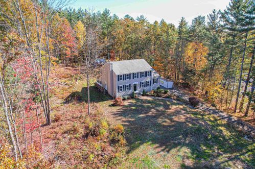 56 Juniper Dr, Goffstown, NH 03045-2938