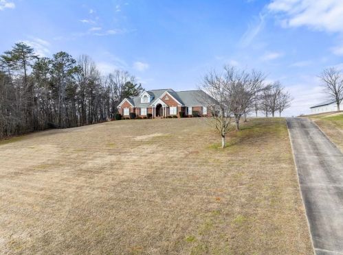 4611 Old Cornelia Hwy, Lula, GA 30554-2701