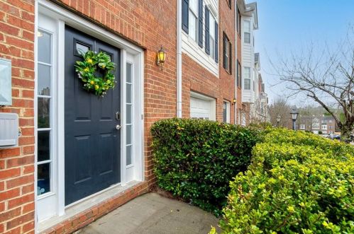 2152 Millgate Ln, Buford, GA 30519-7628