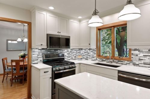15787 Highview Dr, Saint Paul MN  55124-7011 exterior