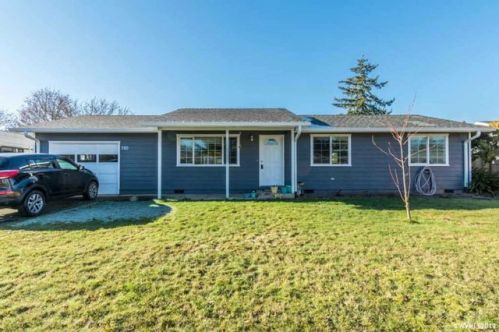 720 Airway Rd, Lebanon OR  97355-1337 exterior