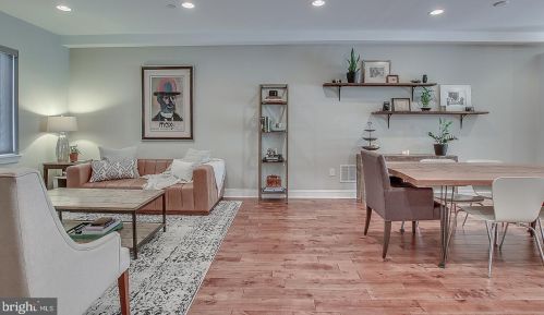 1600 Bodine St, Philadelphia PA 19122-0030 exterior