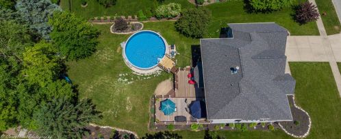 1223 Foxpointe Dr, Sycamore IL  60178-3219 exterior