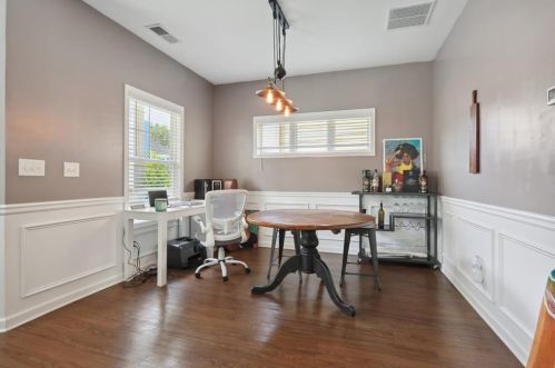 1811 Laurel Green Way, Atlanta GA  30344-8215 exterior