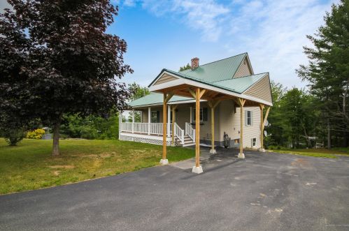 38 Heron Cove Ln, Belgrade, ME 04917-3760