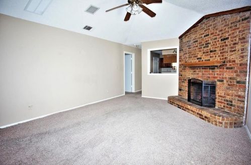 2400 Guerrero Dr, Carrollton, TX 75006-1844