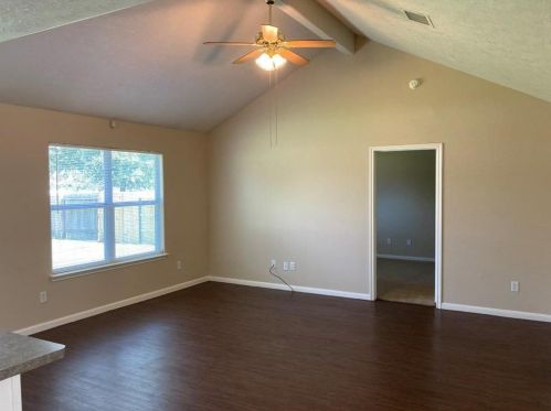 16217 Summerset Estates Blvd, Conroe TX  77302-5549 exterior