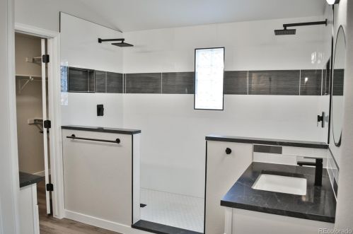 22878 Belleview Pl, Denver CO  80015-6557 exterior