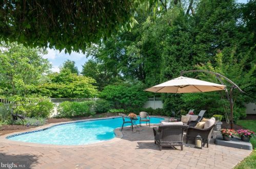 730 Redman Ave, Haddonfield NJ 08033-2744 exterior