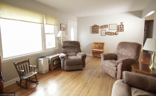 201 County Road F, Saint Paul MN  55127-6106 exterior