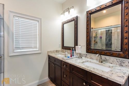 1723 Hardin Ave, Atlanta GA  30337-2059 exterior