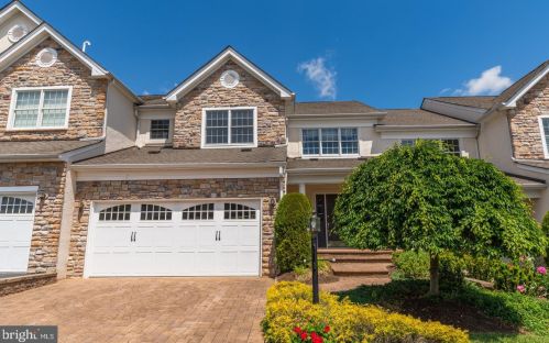 247 Sydney Rd, Southampton, PA 18966-2894