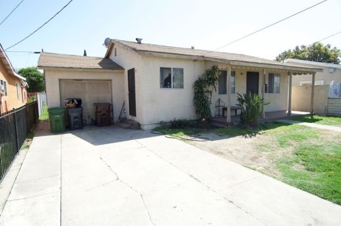350 Cedar St, Compton, CA 90220-2111