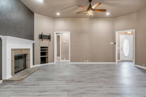 6 Chapel Hill Ct, Midlothian TX  76063-3318 exterior