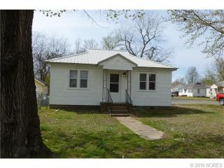 911 Virginia St, Muskogee, OK 74403-3128
