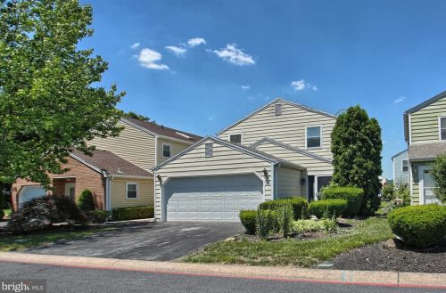 2233 Concord Cir, Harrisburg, PA 17110-9230