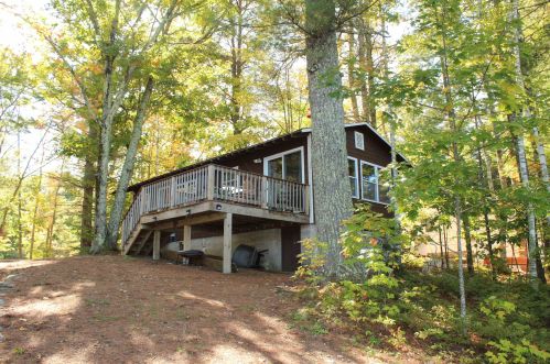 27 Brown Ln, Wakefield, NH 03830-3743