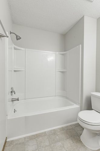 1850 Donegal Dr, Saint Paul MN  55125-3343 exterior