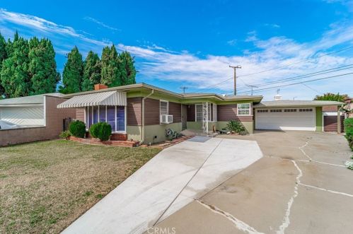 6808 Mayflower Pl, Bell, CA 90201-3627